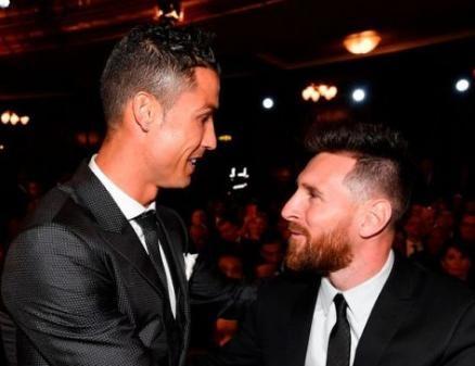 TA记者：萨拉赫公开发言历来谨慎，爆炸言论或预示即将离开