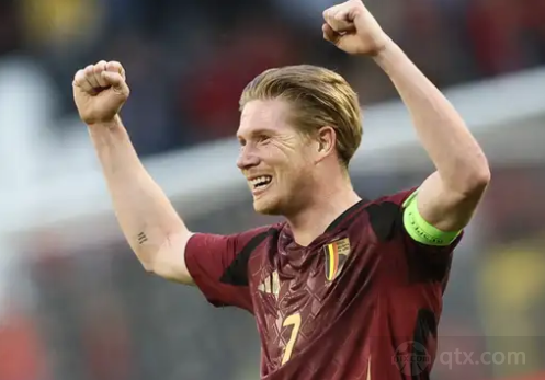 参观诺坎普，梅西：我回到了我怀念的地方，希望有一天能回来