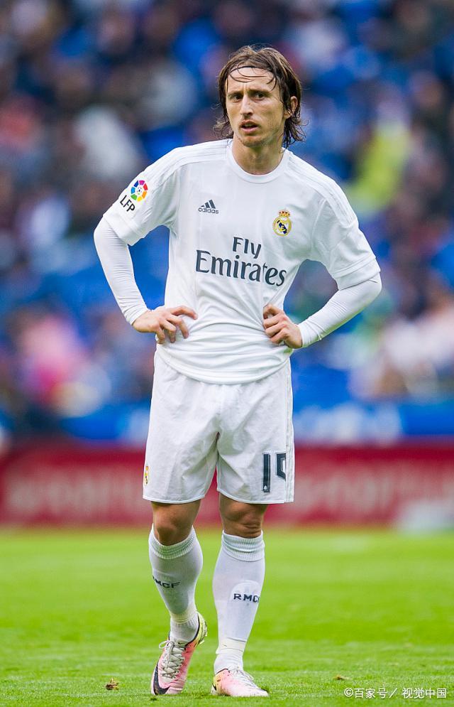 上海足协祝贺海港三连冠：上海足球史上已留下你们浓重的一笔